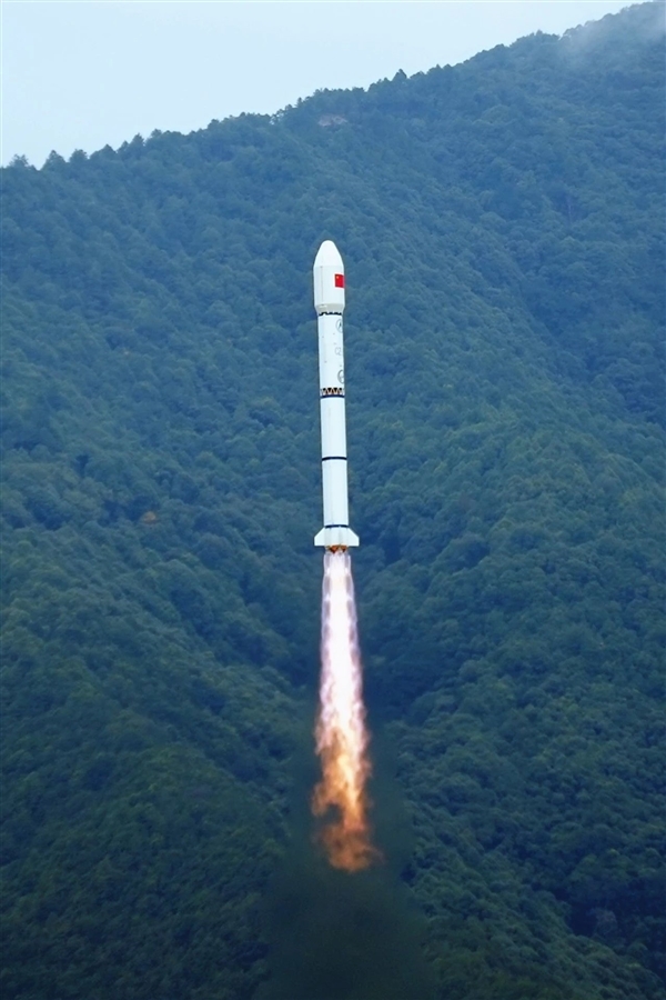 中國衛(wèi)星應(yīng)用大會大灣區(qū)峰會在深舉行 共探空天產(chǎn)業(yè)發(fā)展新機遇