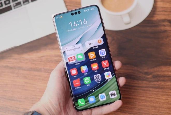 為什么有人寧愿買(mǎi)華為Mate60Pro也不買(mǎi)Mate70？六