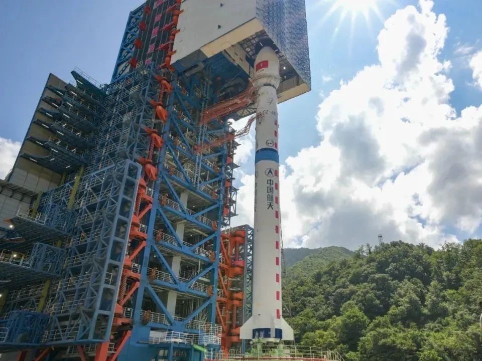 長(zhǎng)四丙火箭成功發(fā)射 將試驗(yàn)二十八號(hào)B星01星送入預(yù)定軌道(圖2)